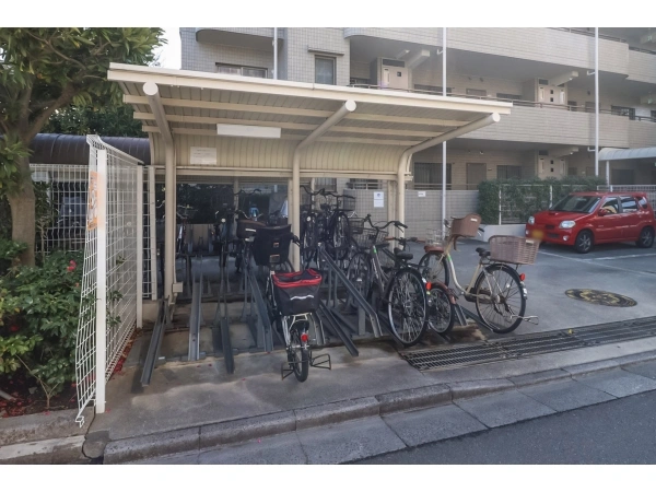 ソルシェ武蔵浦和 敷地内