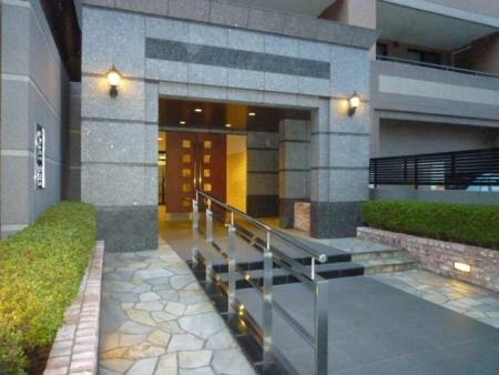 クレストフォルム横浜グランウエスト