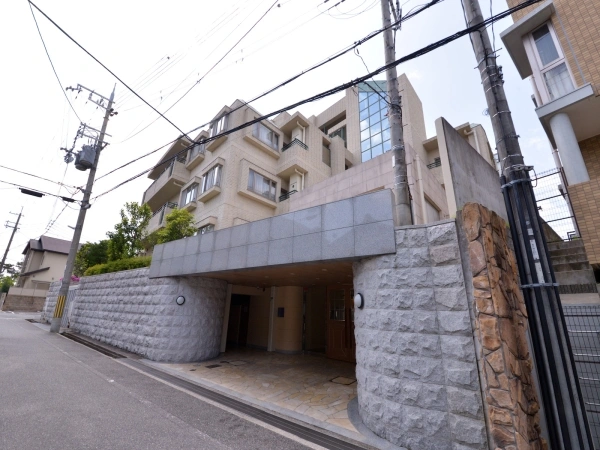 ファミールグラン甲子園口一丁目