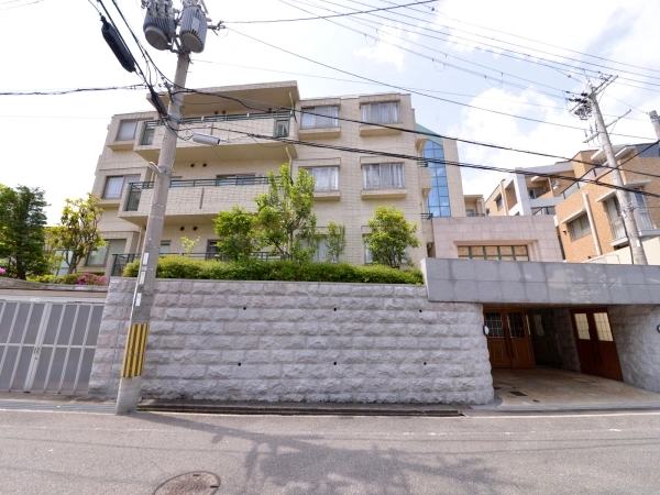 ファミールグラン甲子園口一丁目