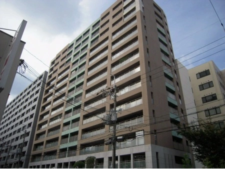 ペルル江坂