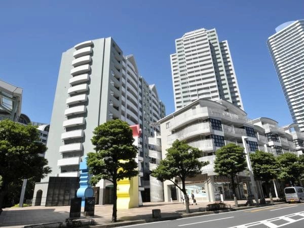 ポートサイドロア