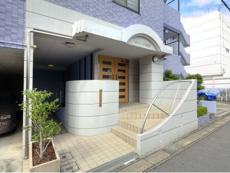 セザールけやき通り東川口