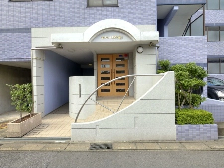 セザールけやき通り東川口