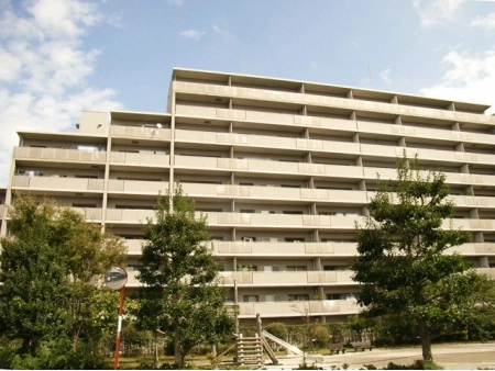 鎌倉岡本ガーデンホームズ