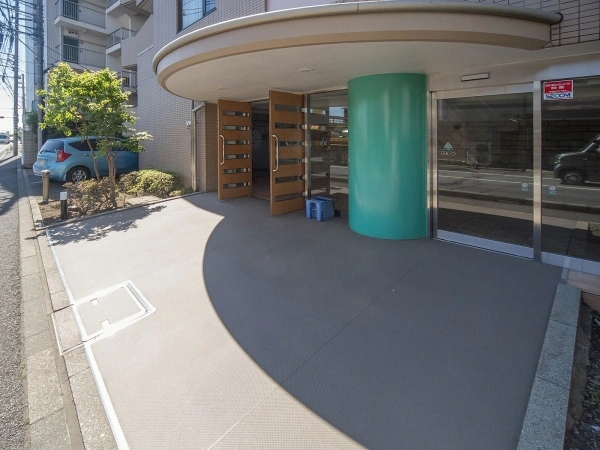 レックス相模大塚駅前