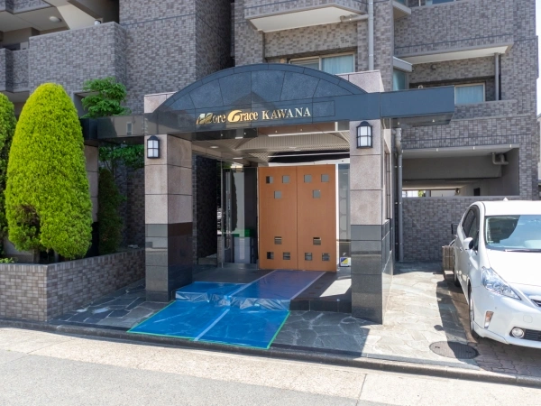 モアグレース川名