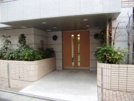 グラーサ学芸大学