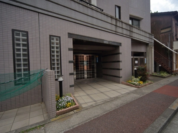 メゾンエクレーレ町田
