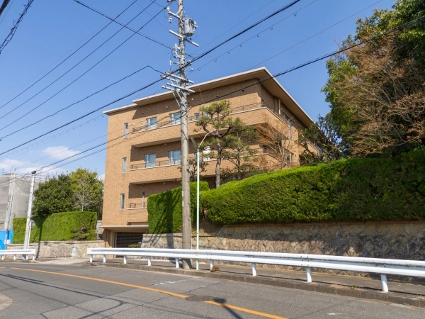 グランドメゾン松栄町