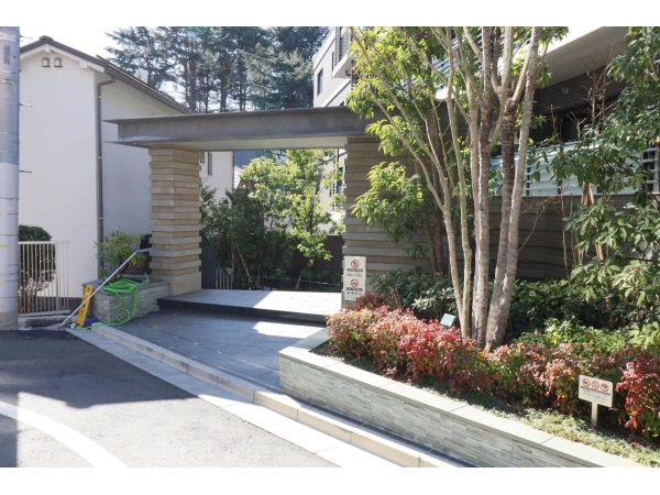 ザ・パークハウス御苑内藤町 