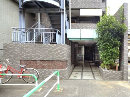 プリミエタワー浦和岸町
