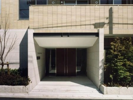 碑文谷ヒルズいしぶみ桜通り