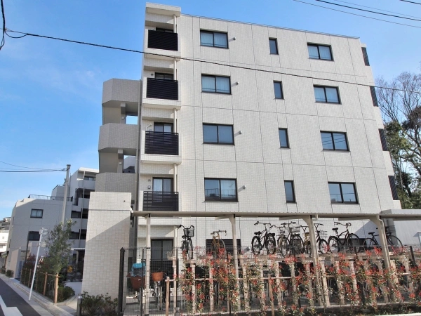 リビオ氷川台