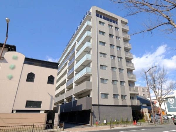 プレサンスロジェ江坂