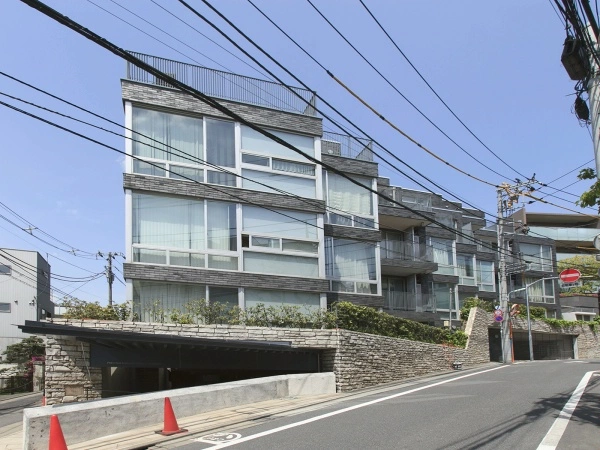 プレステージ上目黒諏訪山