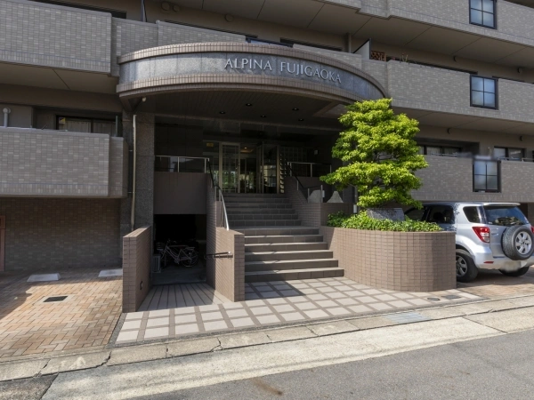 アルピナ藤ヶ丘
