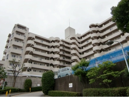 コスモ金沢文庫