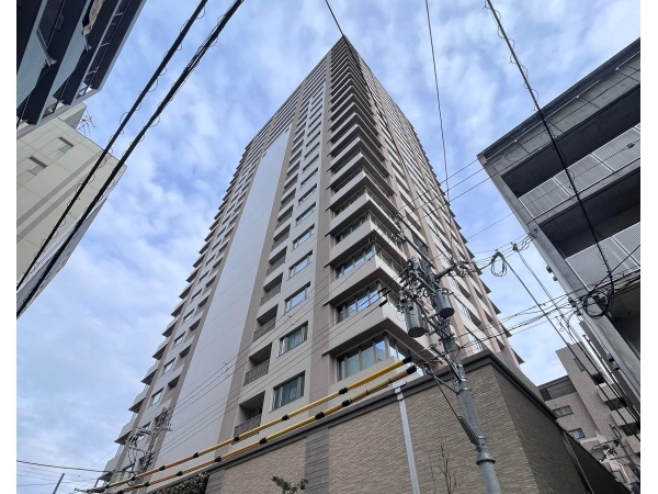 ウエリスタワー京町堀 