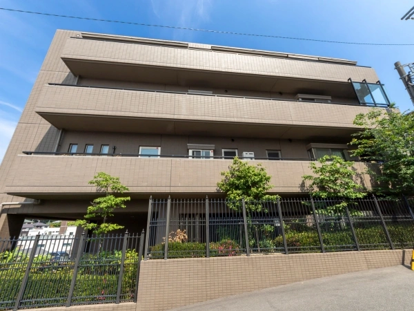ロイヤルアーク覚王山