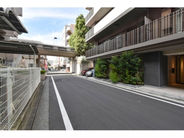 パークホームズ横浜中川ステーションプロムナード