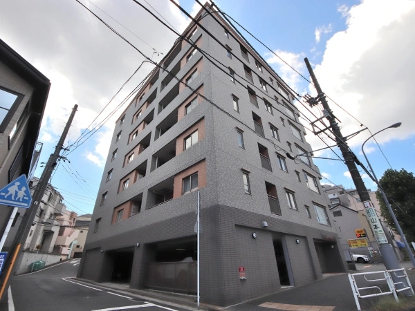アールヴェール横浜反町