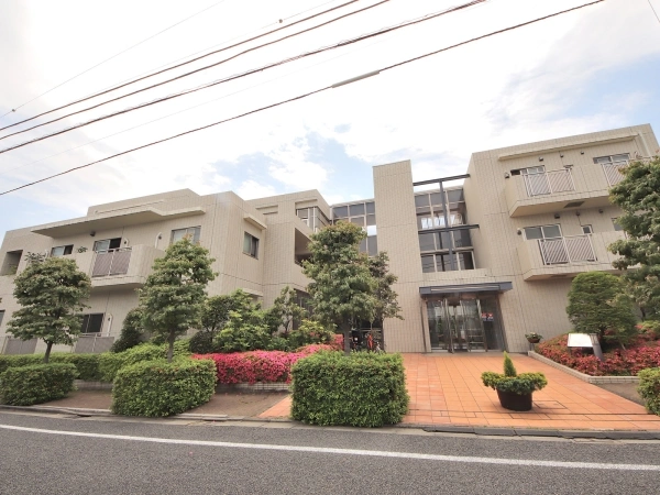 アールヴェール学芸大学