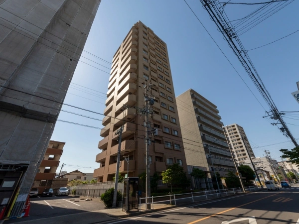 メイツ春岡