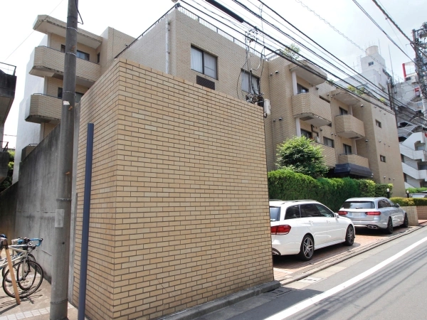 イースタンホームズ六本木