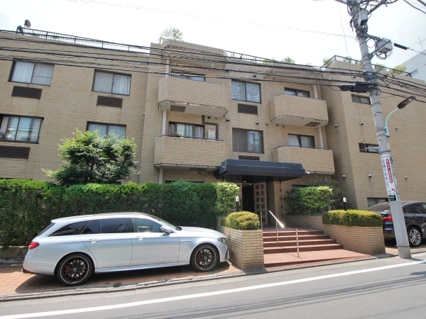 イースタンホームズ六本木