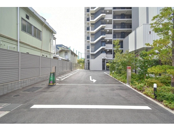 カサーレ城東ガーデンプレイス  車両出入口