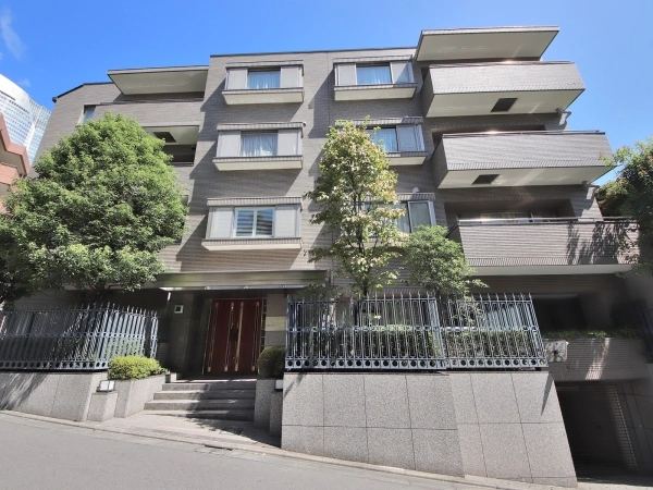 エルコモド元麻布