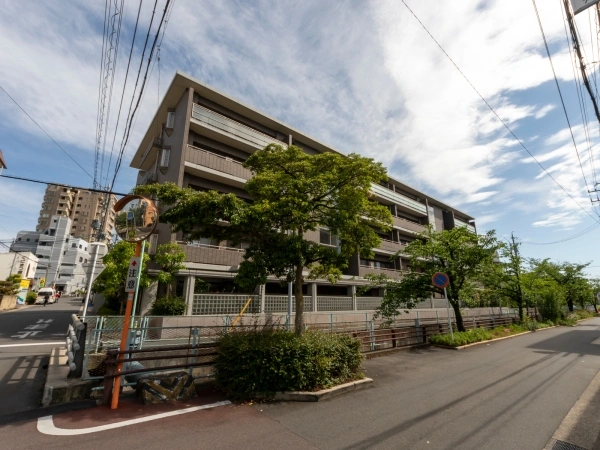プレシアスコート本山