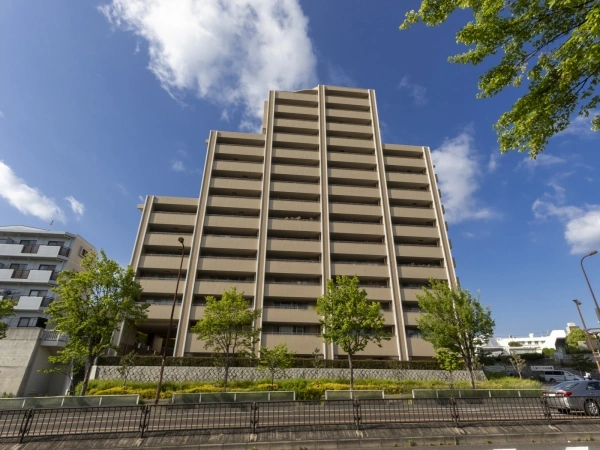 ロイヤルヴィーゼ四谷通