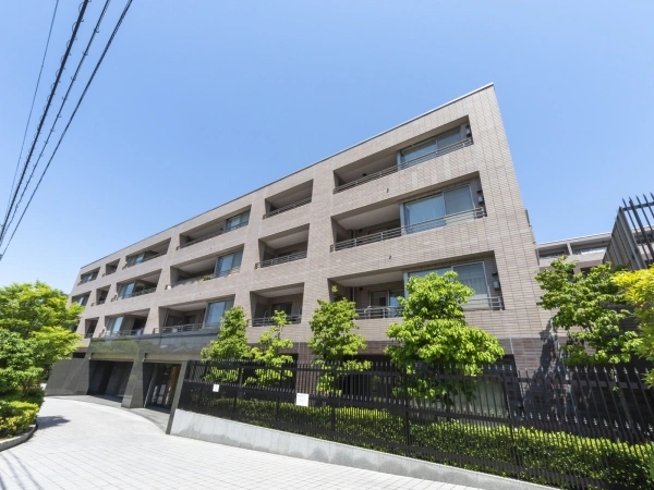 ファミールコート東山