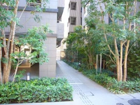 パークハウス三番町 敷地内