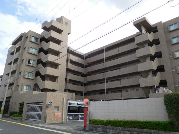 ファミール池田石橋