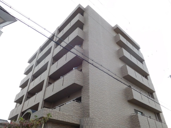 ファミール池田石橋