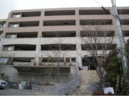 アンビエント雲雀丘花屋敷