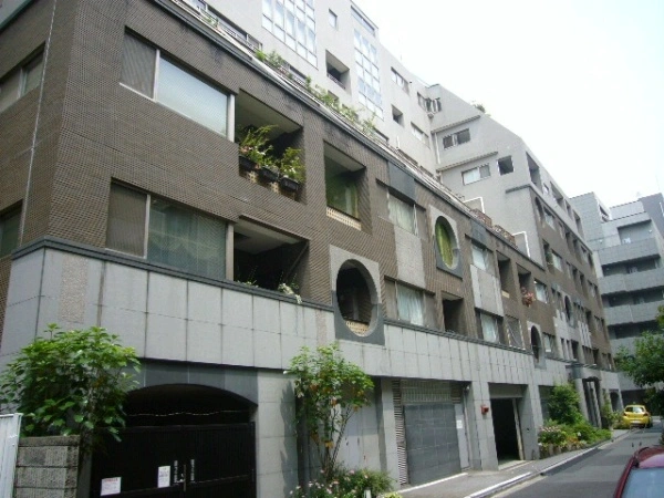 パレスサイド三番町