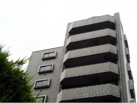エクセルシオール新宿余丁町