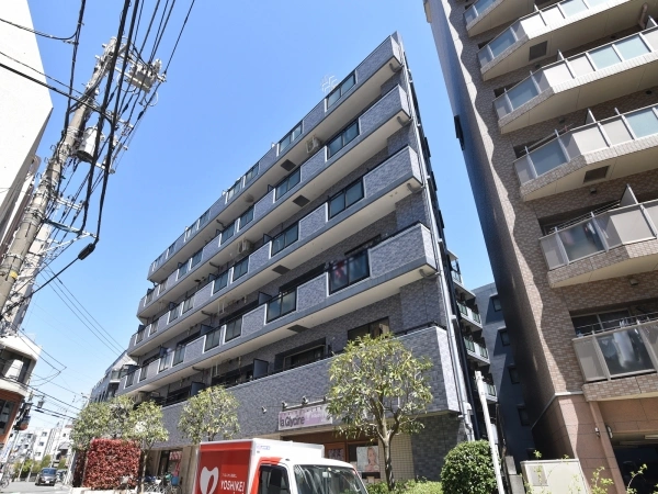 セザール東久留米駅前