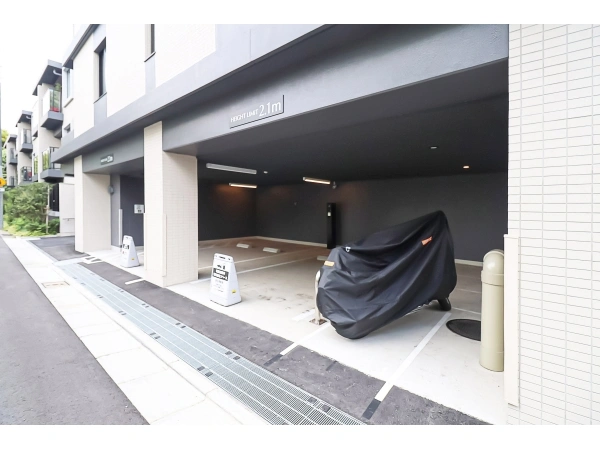 レジデンスコート世田谷桜丘  バイク置場