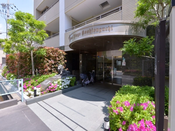 ライオンズステージ甲子園口