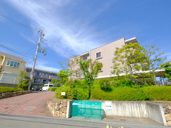 ロイヤルアーク箕面　