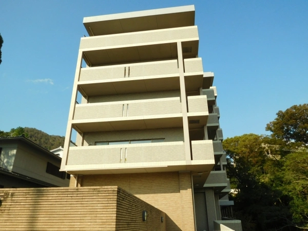 ネバーランド箕面潤水館（西棟）