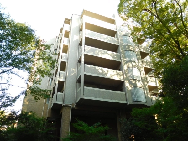 ネバーランド箕面潤緑館（東棟）