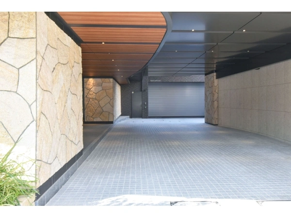 パークホームズ文京小石川 ヒルテラス  敷地内