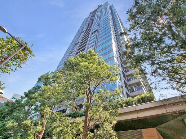 THE ROPPONGI TOKYO