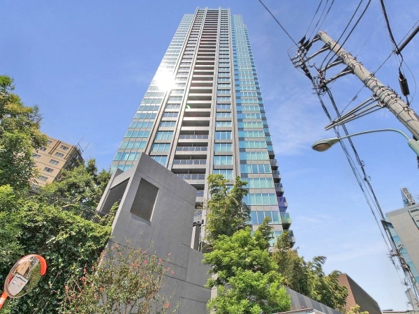 THE ROPPONGI TOKYO